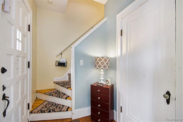 22915 E 13 Mile Road, Saint Clair Shores, MI 48082