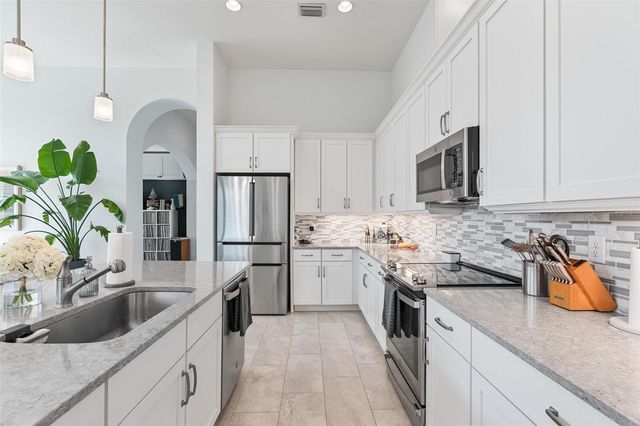 6219 WOODHAVEN VILLAGE DRIVE, Port Orange, FL 32128