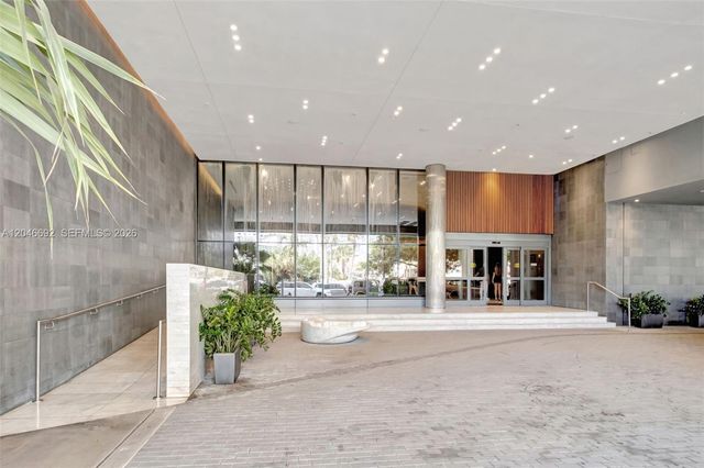 88 SW 7th Street 3604, Miami, FL 33130