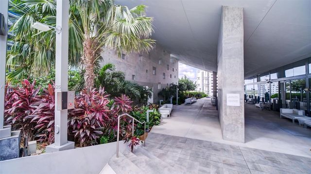 88 SW 7th Street 3604, Miami, FL 33130
