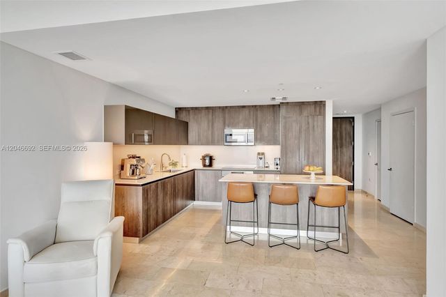 88 SW 7th Street 3604, Miami, FL 33130
