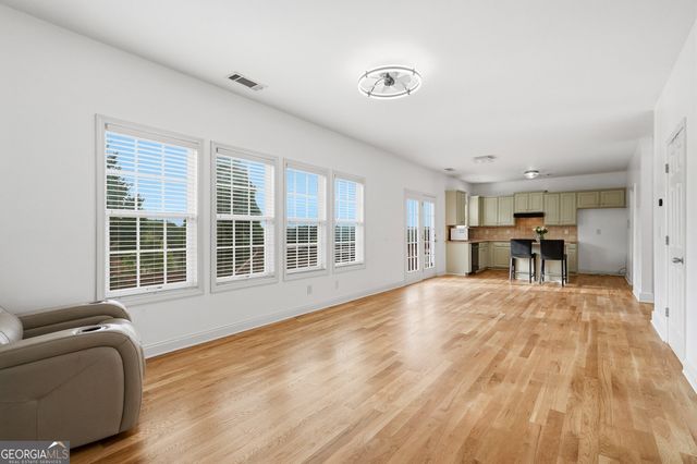 6911 Pierless Avenue, Sugar Hill, GA 30518