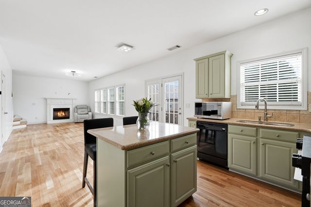 6911 Pierless Avenue, Sugar Hill, GA 30518