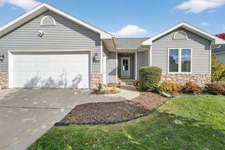 680 Stonehaven Drive, Sun Prairie, WI 53590