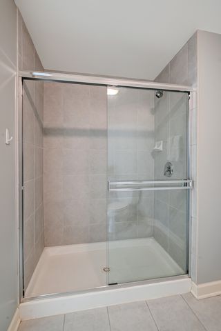 865 E 22nd Street B-216, Lombard, IL 60148