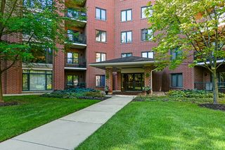 865 E 22nd Street B-216, Lombard, IL 60148