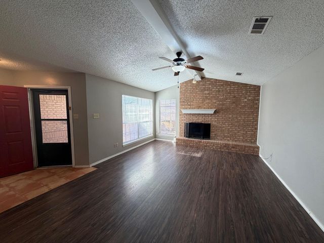 5828 2nd Street, Lubbock, TX 79416