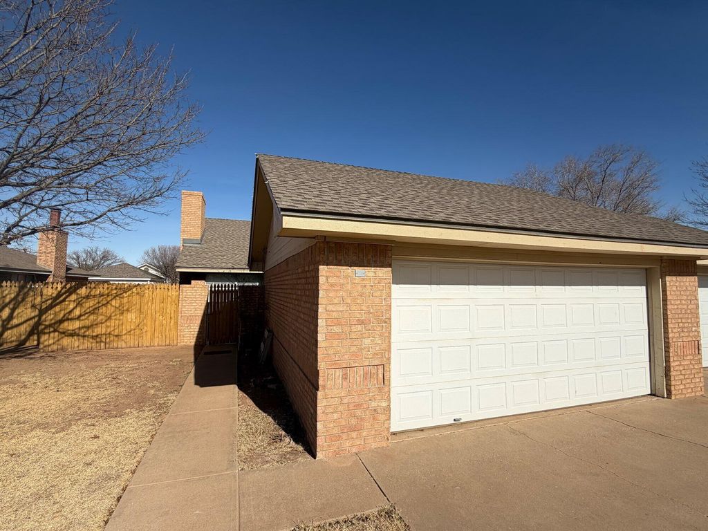 5828 2nd Street, Lubbock, TX 79416
