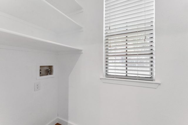 3635 Garden Brook Drive 10400, Farmers Branch, TX 75234