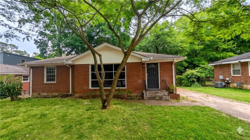 216 Austin Avenue NE, Marietta, GA 30060