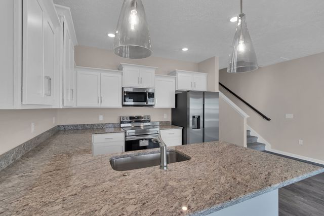 1844 Streamsong Dr, Murfreesboro, TN 37127