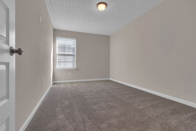 1844 Streamsong Dr, Murfreesboro, TN 37127