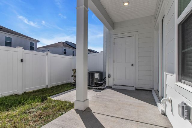 1844 Streamsong Dr, Murfreesboro, TN 37127