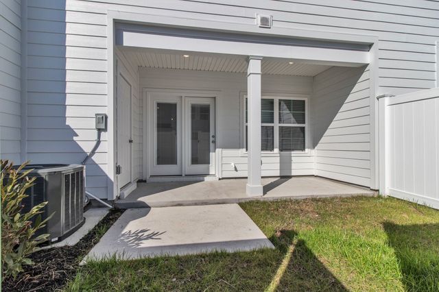 1844 Streamsong Dr, Murfreesboro, TN 37127