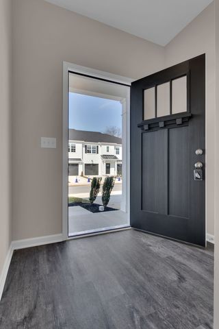 1844 Streamsong Dr, Murfreesboro, TN 37127