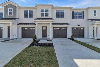 1844 Streamsong Dr, Murfreesboro, TN 37127