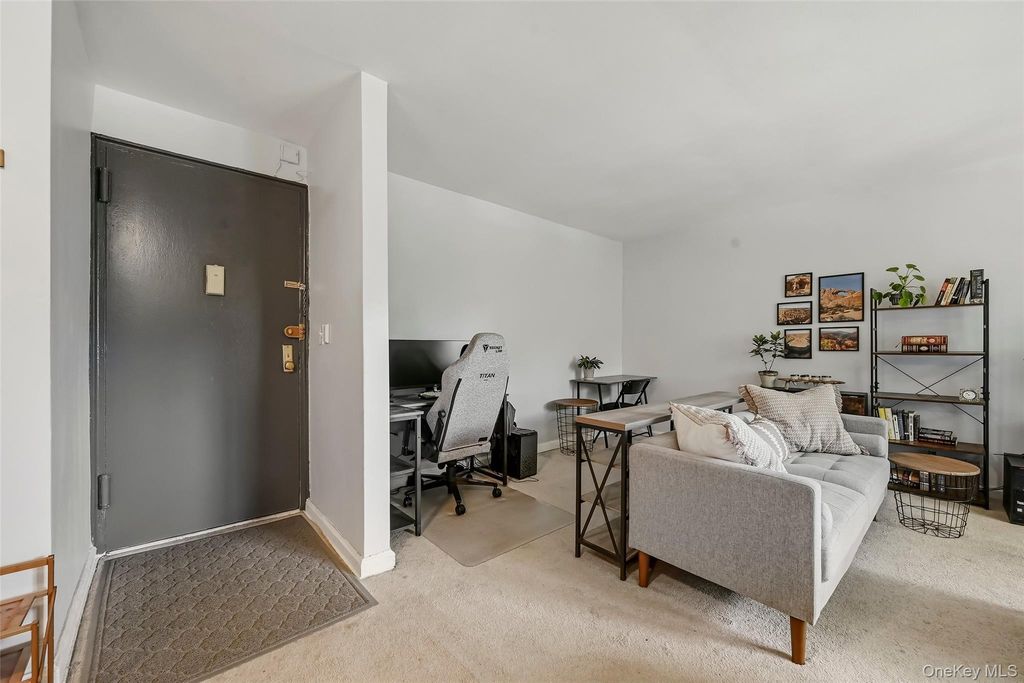 5 Oakdale Manor B20, Suffern, NY 10901 — photo 3