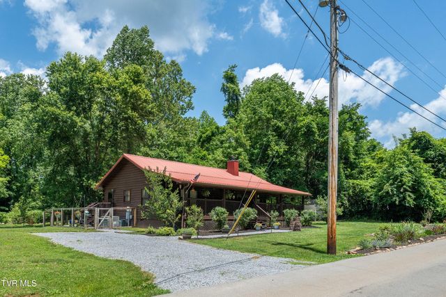 135 Grindstaff Hollow Road, Elizabethton, TN 37643