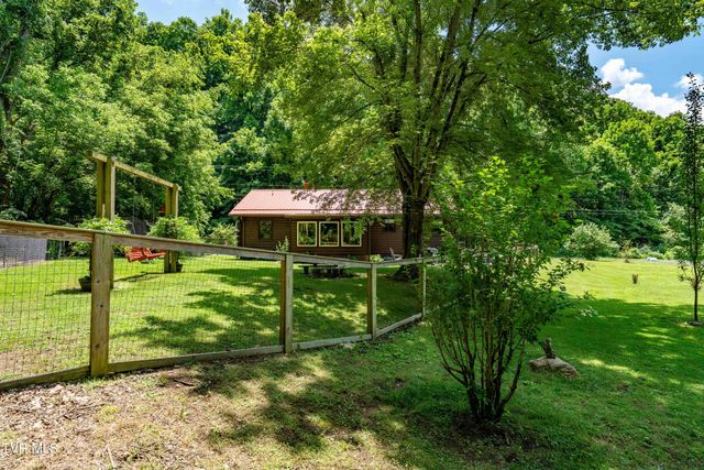 135 Grindstaff Hollow Road, Elizabethton, TN 37643