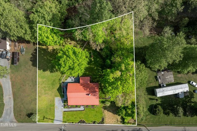 135 Grindstaff Hollow Road, Elizabethton, TN 37643