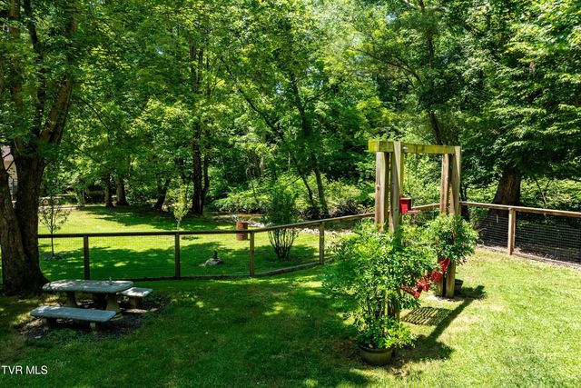 135 Grindstaff Hollow Road, Elizabethton, TN 37643