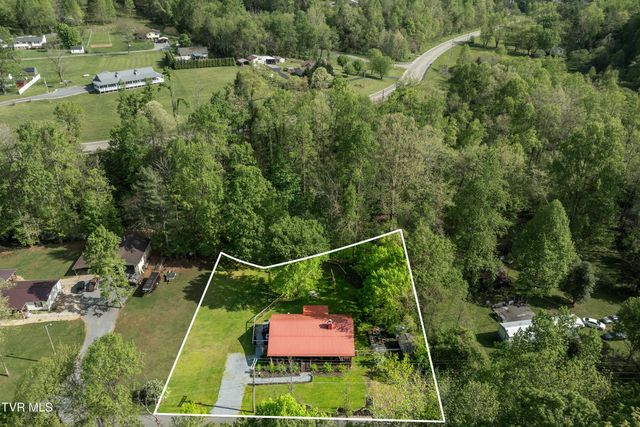 135 Grindstaff Hollow Road, Elizabethton, TN 37643