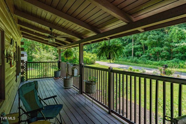 135 Grindstaff Hollow Road, Elizabethton, TN 37643