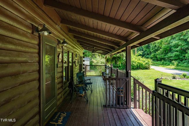 135 Grindstaff Hollow Road, Elizabethton, TN 37643