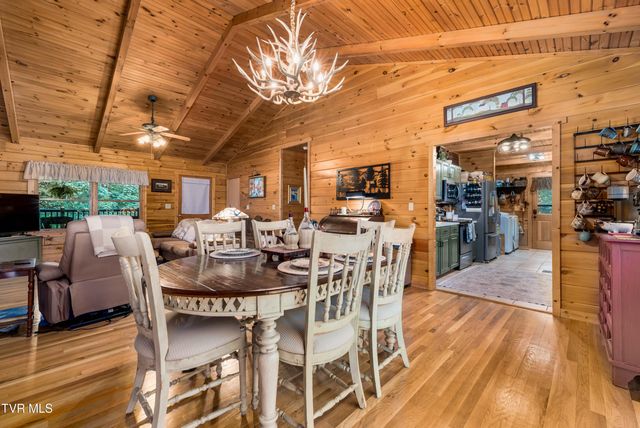 135 Grindstaff Hollow Road, Elizabethton, TN 37643