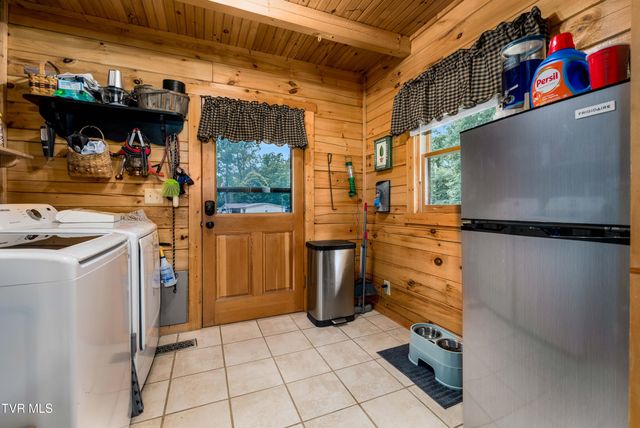 135 Grindstaff Hollow Road, Elizabethton, TN 37643