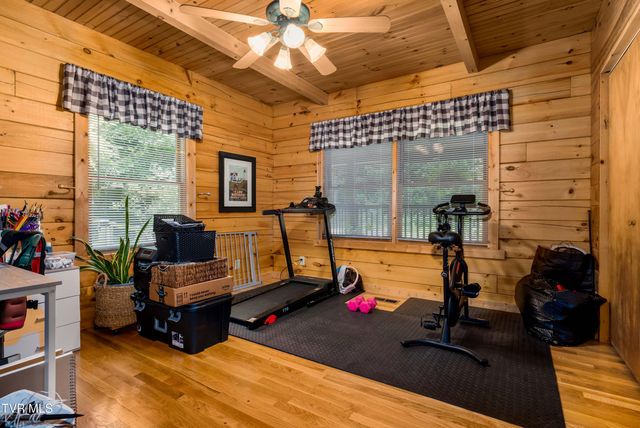 135 Grindstaff Hollow Road, Elizabethton, TN 37643