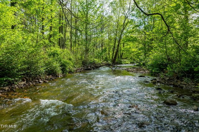 135 Grindstaff Hollow Road, Elizabethton, TN 37643