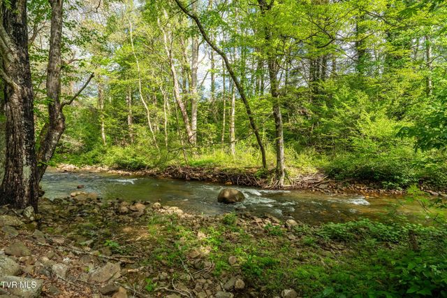 135 Grindstaff Hollow Road, Elizabethton, TN 37643