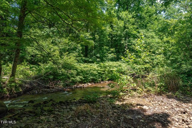 135 Grindstaff Hollow Road, Elizabethton, TN 37643