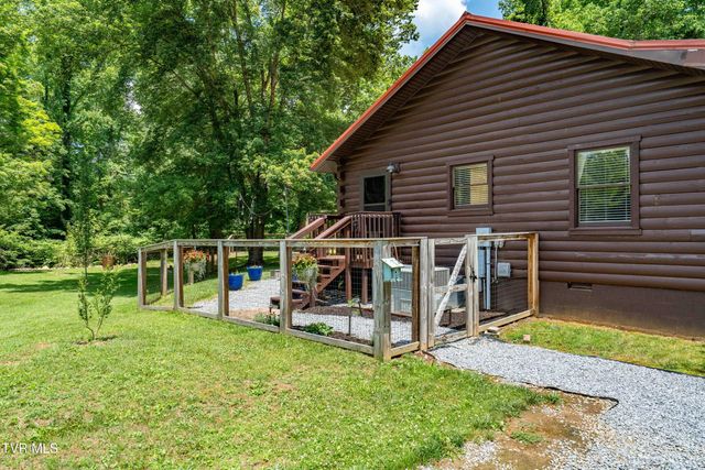 135 Grindstaff Hollow Road, Elizabethton, TN 37643