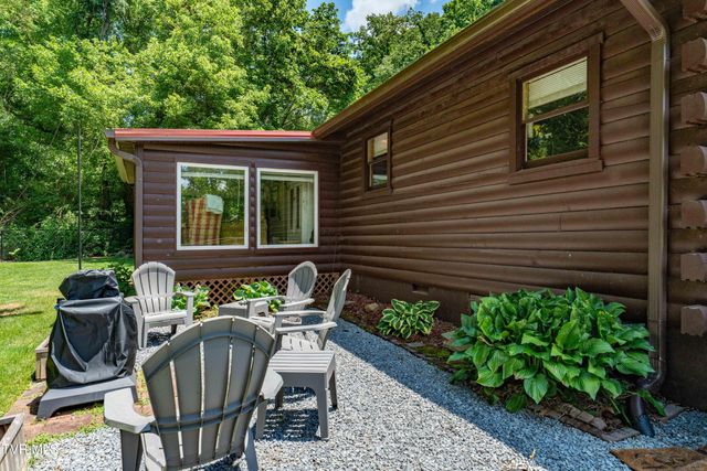 135 Grindstaff Hollow Road, Elizabethton, TN 37643