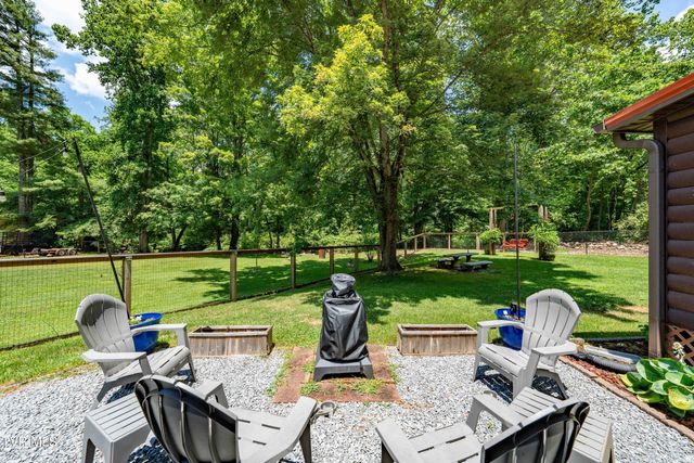 135 Grindstaff Hollow Road, Elizabethton, TN 37643