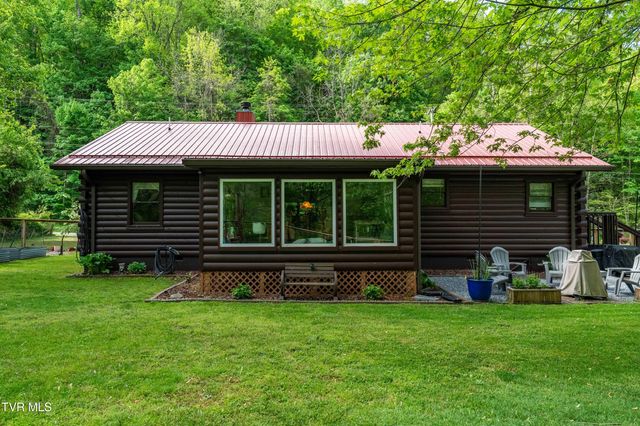 135 Grindstaff Hollow Road, Elizabethton, TN 37643