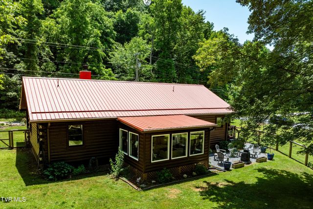 135 Grindstaff Hollow Road, Elizabethton, TN 37643