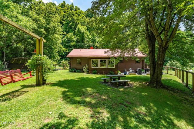 135 Grindstaff Hollow Road, Elizabethton, TN 37643