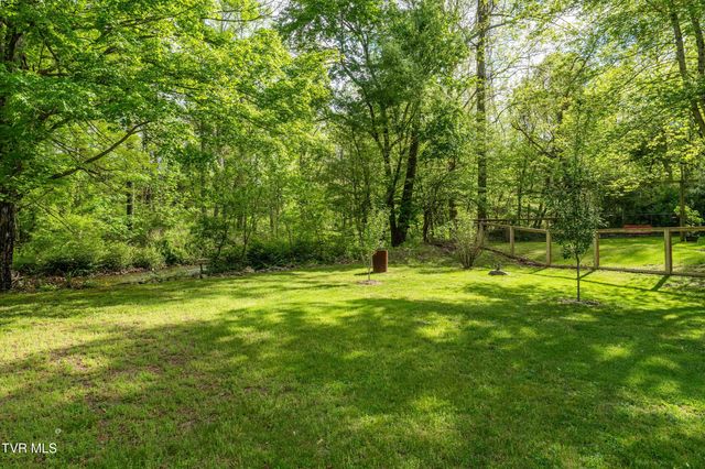 135 Grindstaff Hollow Road, Elizabethton, TN 37643