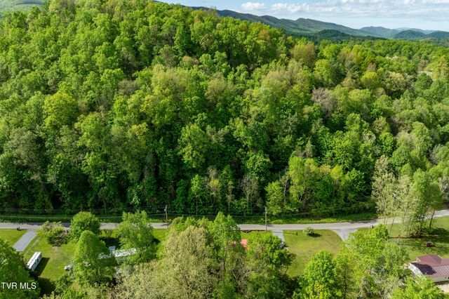 135 Grindstaff Hollow Road, Elizabethton, TN 37643