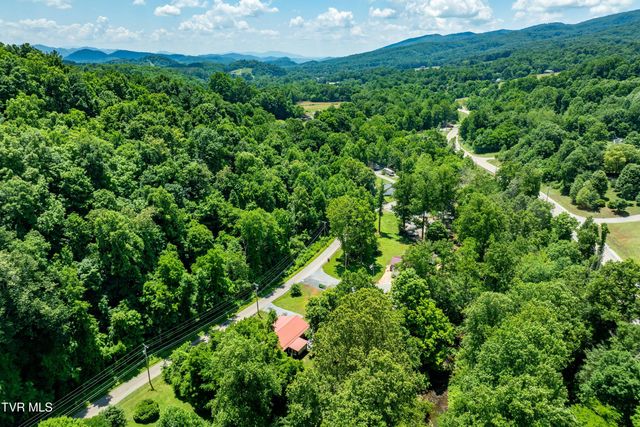 135 Grindstaff Hollow Road, Elizabethton, TN 37643