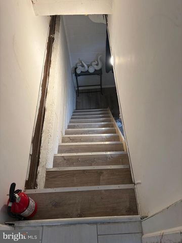 1746 HOLLINSHED AVE, Pennsauken, NJ 08110