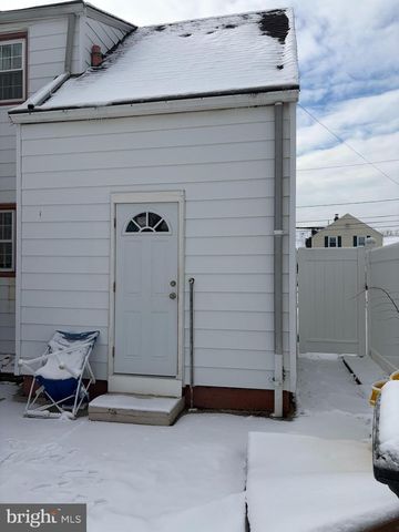 1746 HOLLINSHED AVE, Pennsauken, NJ 08110