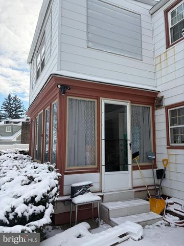 1746 HOLLINSHED AVE, Pennsauken, NJ 08110