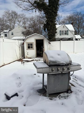 1746 HOLLINSHED AVE, Pennsauken, NJ 08110