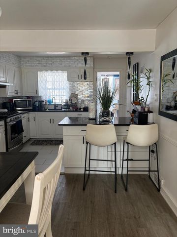 1746 HOLLINSHED AVE, Pennsauken, NJ 08110