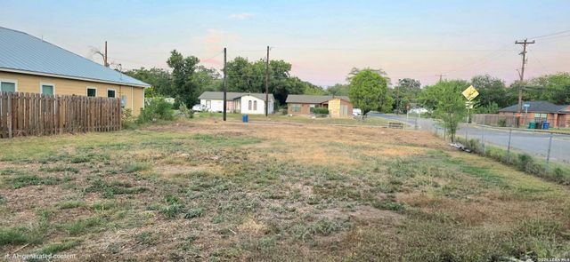 2931 Tillie, San Antonio, TX 78222