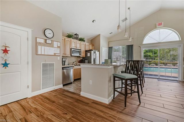 303 Garman LOOP, Yorktown, VA 23690